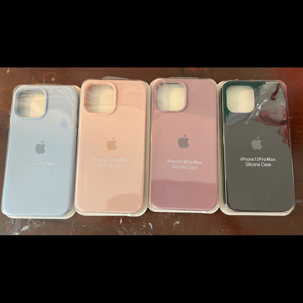 iPhone 13 Max Pro Silicone Apple Case